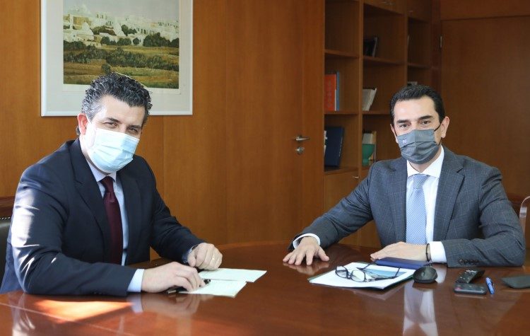 Συνάντηση Σ. Ησαΐα - Κ. Σκρέκα με «μενού» την Ενέργεια