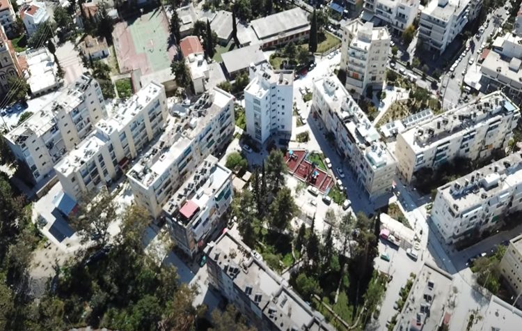 Ολοκληρώθηκε η ανάπλαση των προσφυγικών του Καρέα