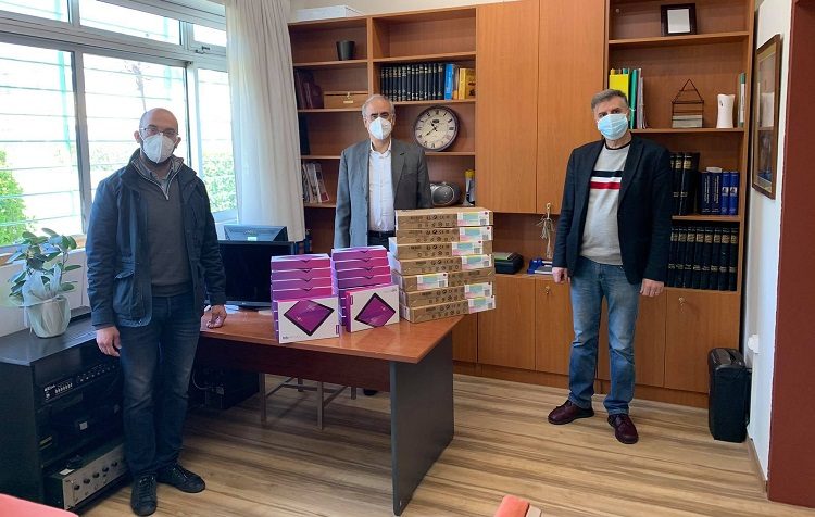 Ηλεκτρονικοί υπολογιστές στα Γυμνάσια και τα Λύκεια της πόλης από τον Δήμο