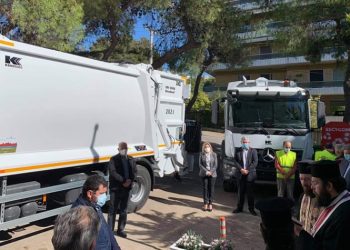 Δύο νέα σύγχρονα απορριμματοφόρα στον Δήμο