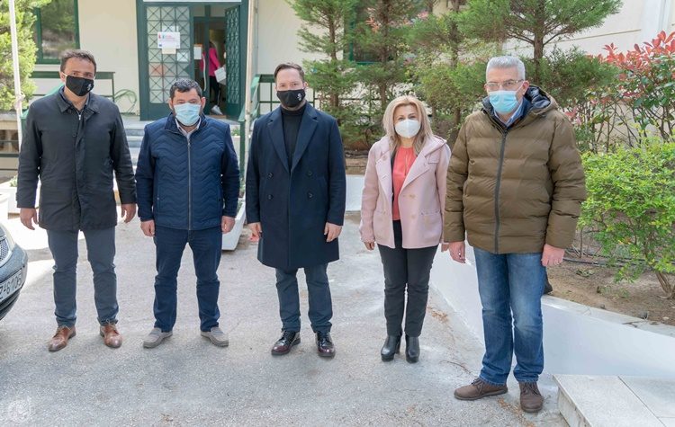 Διανομή υγειονομικού - ενημερωτικού υλικού στα καταστήματα του Δήμου