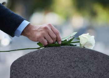 Τη μάχη με τον κορωνοϊό έχασε ο τοπικός σύμβουλος Γιάννης Κυριαζής