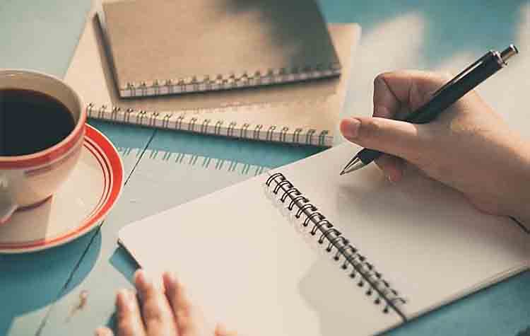 Η αδιάπτωτη αξία του έντυπου λόγου