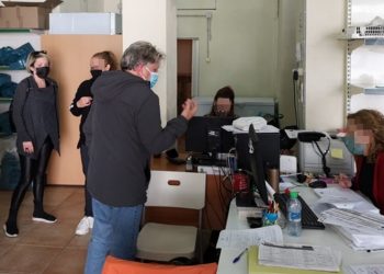 Ολοκληρώθηκε η διανομή προϊόντων για το Πάσχα από το Κοινωνικό Παντοπωλείο του Δήμου