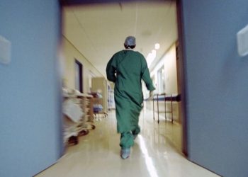 Σωματείο Εργαζομένων «Α. Φλέμινγκ»  «Δεν αντιμετωπίζεται η πανδημία με επικοινωνιακά κόλπα»