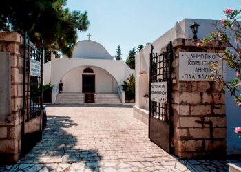 Πως θα λειτουργεί το κοιμητήριο τη Μεγάλη Εβδομάδα