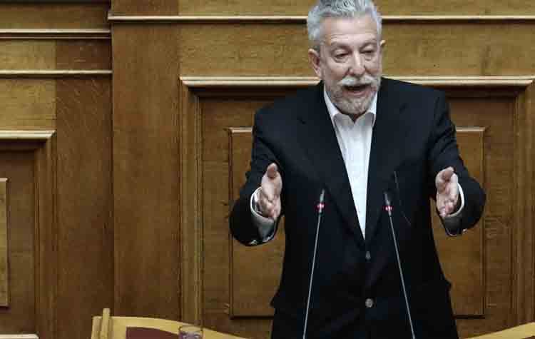 Σταύρος Κοντονής: Πιο μακριά…