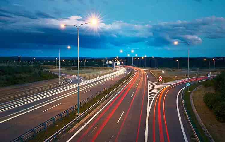 Τοποθέτηση 23.000 τηλεδιαχειριζόμενων φωτιστικών Led στο οδικό δίκτυο Αττικής