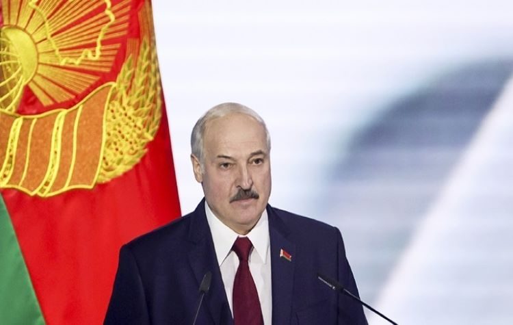 Στον Καιάδα της Ιστορίας…