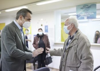 Κ. Μητσοτάκης από το Κέντρο Υγείας της πόλης: «Υποδειγματικοί οι εμβολιασμοί» (Βίντεο)