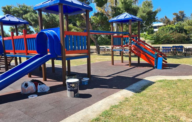 Συντήρηση αθλητικών κέντρων και παιδικών χαρών τη Μ. Εβδομάδα