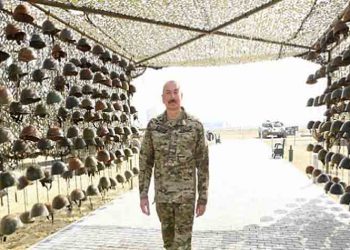 Μακάβριο θέαμα από τον πρόεδρο του Αζερμπαιτζάν - Η αντίδραση του Νίκου Ανδρουλάκη