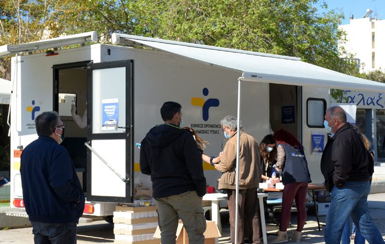 Μεγάλη προσέλευση στα χθεσινά rapid tests - Συνεχίζονται σήμερα 23/4