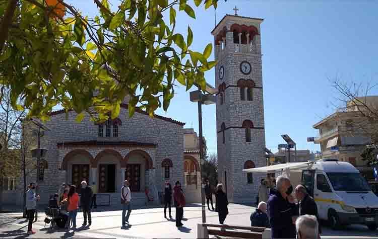 Δέκα θετικά κρούσματα στα 691 τεστ στην πλατεία Αναλήψεως