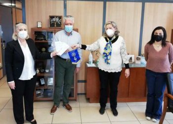 Δήμος Αγίας Παρασκευής με αναστάσιμα δώρα και ευχές