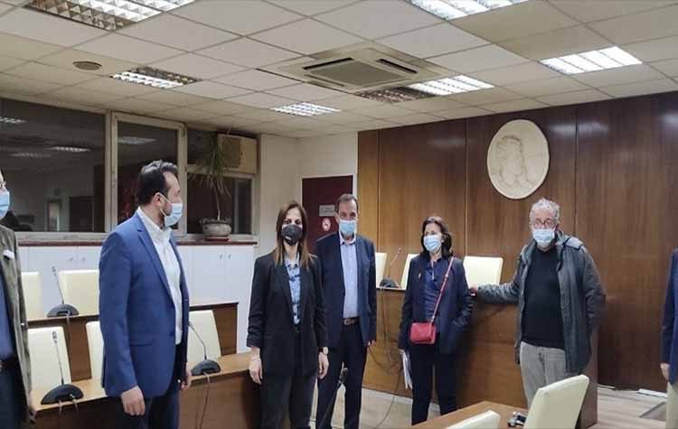 Ενημέρωση ΣΥΡΙΖΑ για τη δικαστική διαμάχη στην περιοχή του Θεάτρου Βράχων