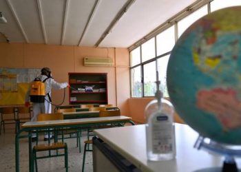 Παρεμβάσεις από τον Δήμο για ασφαλή επιστροφή στα θρανία, με αιχμές προς την Πολιτεία