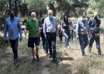 Αυτοψία σε έργα στον Παράδεισο και διάλογος με τον σύλλογο