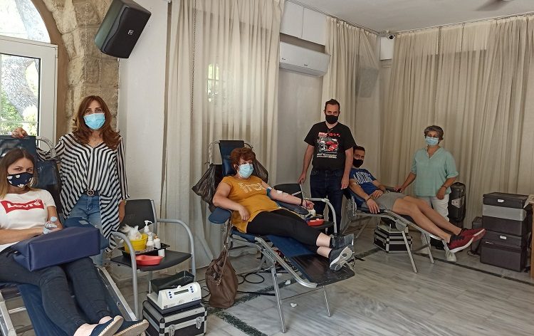 Μεγάλη συμμετοχή στην εθελοντική αιμοδοσία των εργαζομένων του Δήμου Κηφισιάς