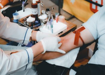 Εθελοντική αιμοδοσία: «Μοιράσου τα θετικά και τα αρνητικά σου»