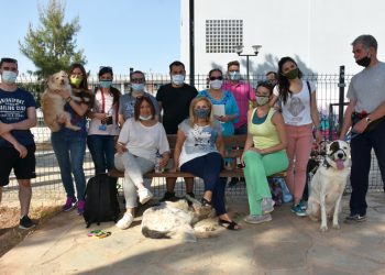 Η βελτίωση του πάρκου σκύλων στην πλατεία Δεξαμενής επί τάπητος