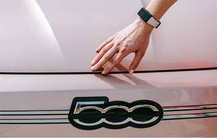 Honor Band 6 & νέο ηλεκτρικό Fiat 500: Στιλ και Τεχνολογία με επίκεντρο τον άνθρωπο