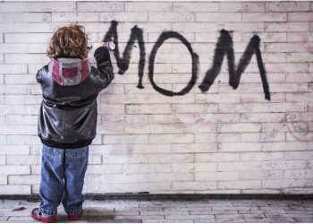 Βασίλης Θώδας: «Δεν πρέπει να λησμονούμε τον ρόλο της μητέρας στην Ελλάδα»