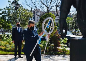 Κατάθεση στεφάνων στο μνημείο του Σοβιετικού Στρατιώτη