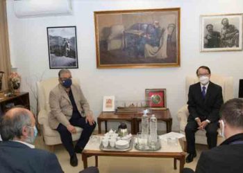 Συνάντηση του γγ της ΚΕ του ΚΚΕ Δημήτρη Κουτσούμπα με τον πρέσβη του Βιετνάμ