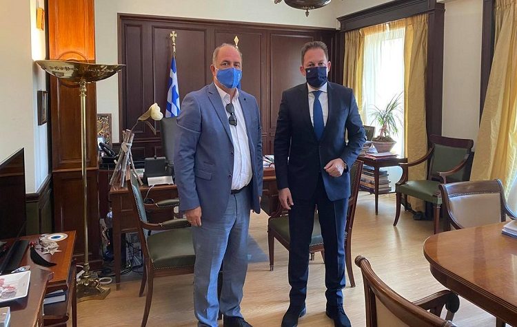 Πρόγραμμα «Α. Τρίτσης» και καύσιμη ύλη στο τραπέζι της συνάντησης Καλαφατέλη-Πέτσα