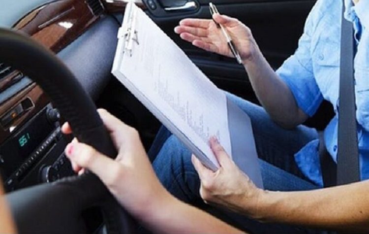 Περιφέρεια Αττικής: Και Κυριακές τα θεωρητικά για δίπλωμα, αντιδρά ο Σύλλογος Υπαλλήλων