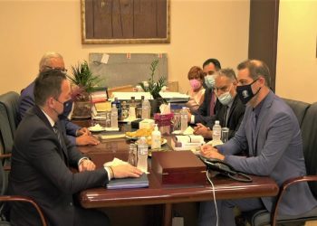 Πέτσας και Σταριανουδάκης στο Δημαρχείο