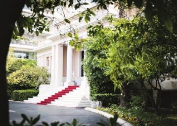 Η Ελλάδα θα εφαρμόσει τις συστάσεις της ΕΕ για τους ταξιδιώτες από την Κίνα