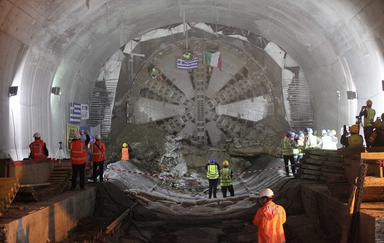 Α. Αλεξοπούλου: «Αποκλεισμός των Βορείων Προαστίων από την επέκταση του Μετρό»