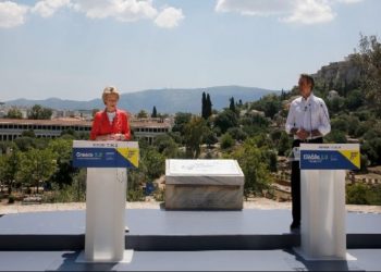 Κυριάκος Μητσοτάκης: «Ιστορική στιγμή για την Ευρώπη και την Ελλάδα»