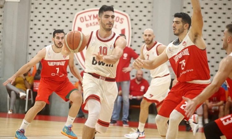 Α2 μπάσκετ: Τίτλοι τέλους σε μία επιτυχημένη σεζόν για τον Πανερυθραϊκό με ήττα 80-55 από τον Ολυμπιακό β΄