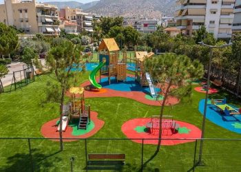 Καινούργιος παιδότοπος στην Άνω Γλυφάδα