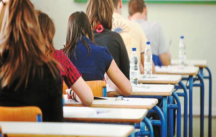 Καλή δύναμη εύχεται ο Σταύρος Τζουλάκης ενόψει Πανελλαδικών
