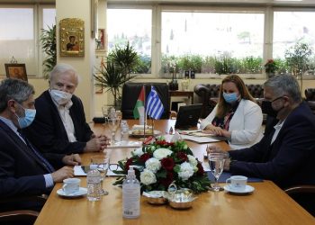 Συνδρομή της Περιφέρειας σε ιατρικό υλικό ζήτησε ο πρέσβης της Παλαιστίνης - Aνταποκρίθηκε ο Γ. Πατούλης