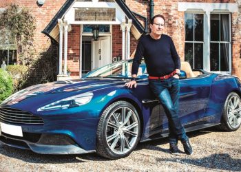 Peter James στην «Α»: «Πιστεύω στο τρίπτυχο χαρακτήρας - έρευνα - πλοκή»