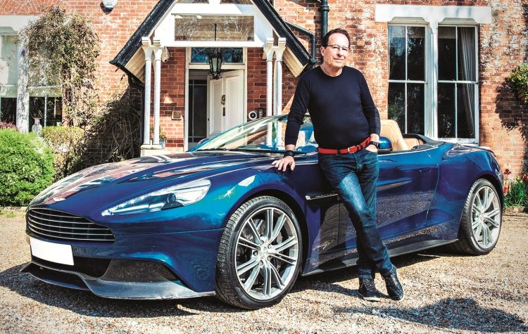 Peter James στην «Α»: «Πιστεύω στο τρίπτυχο χαρακτήρας - έρευνα - πλοκή»