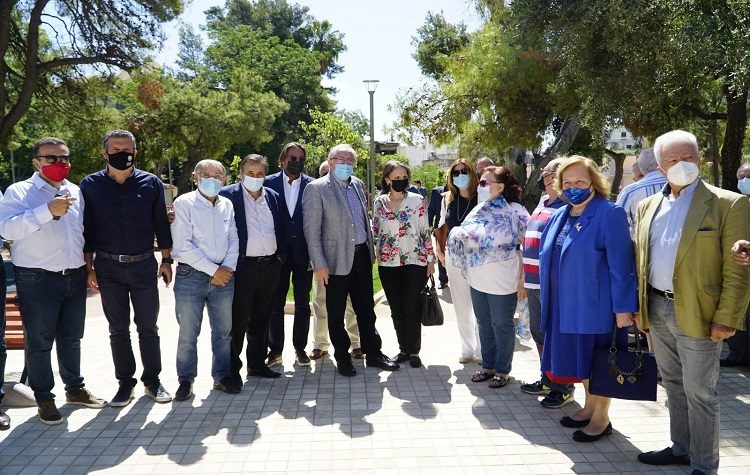 Την ανακαινισμένη πλατεία Ηρώων παρέδωσε ο δήμαρχος Αμαρουσίου