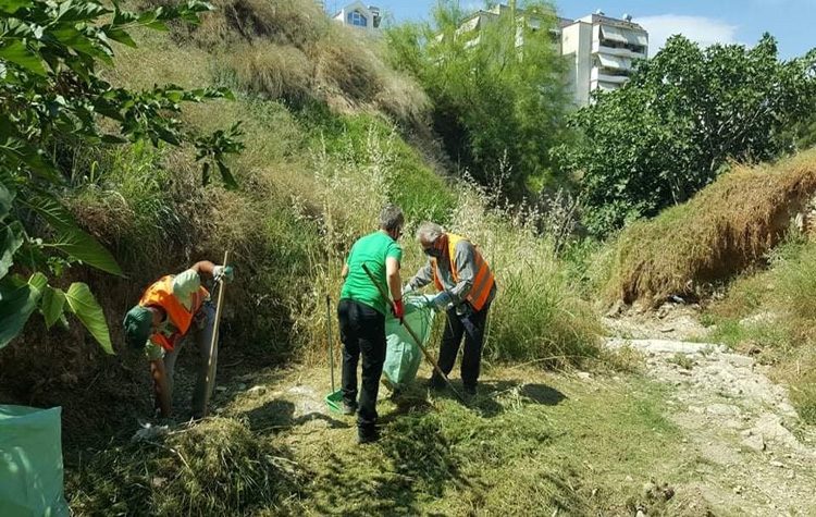 Η Ομάδα «Ειδικών Αποστολών» Καθαριότητας στο Ρέμα Λαγκαδίων