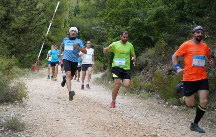 «Παγκόσμια Ημέρα Τρεξίματος Υμηττού»: Μαζική συμμετοχή με ασφάλεια και… Περικλή Ιακωβάκη
