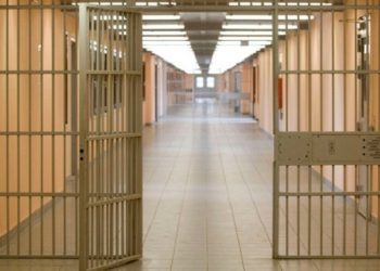 Προφυλακιστέος ο πρώην κληρικός που έριξε καυστικό υγρό στους Μητροπολίτες