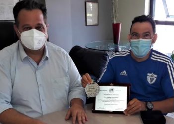 Τον χάλκινο παραολυμπιονίκη Γιάννη Κωστάκη βράβευσε ο Δήμαρχος