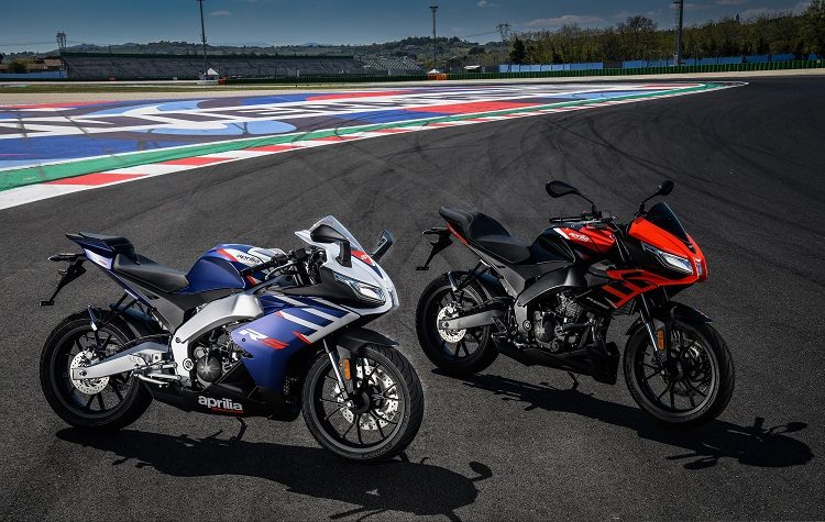 «Κλέβουν» τις εντυπώσεις οι νέες Aprilia RS 125 & Tuono 125