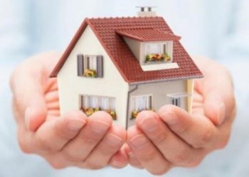 Στέγη και εργασία για άστεγους και φιλοξενούμενους σε δομές δημότες