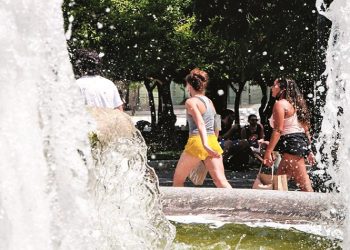 Καύσωνας: «Δυνατό» καλοκαίρι