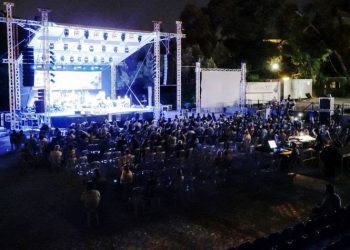 Ταξίδεψε το κοινό του Αμαρουσίου η ορχήστρα «Μίκης Θεοδωράκης»